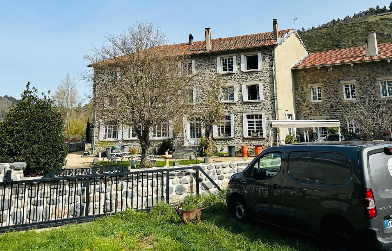 Hl Hotel De La Loire Goudet Екстериор снимка